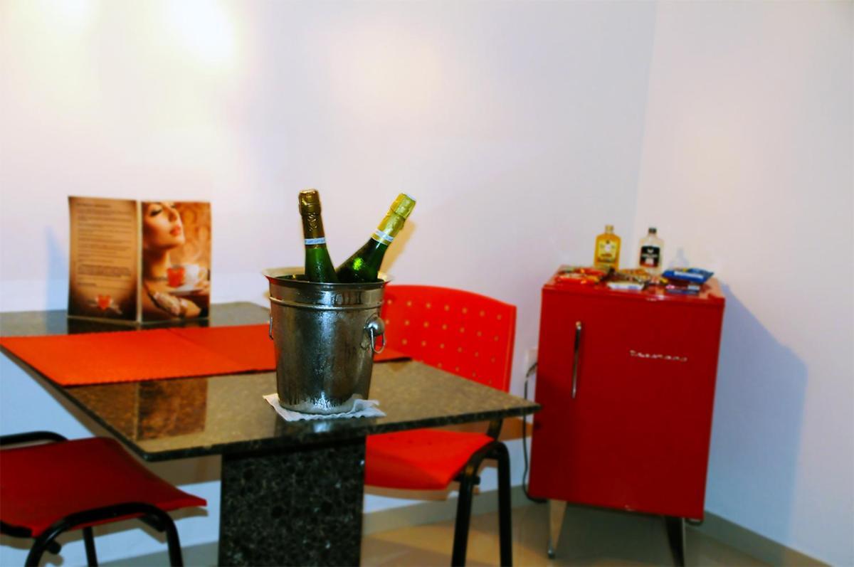 Tititi Motel (Adults Only) Олинда Екстериор снимка