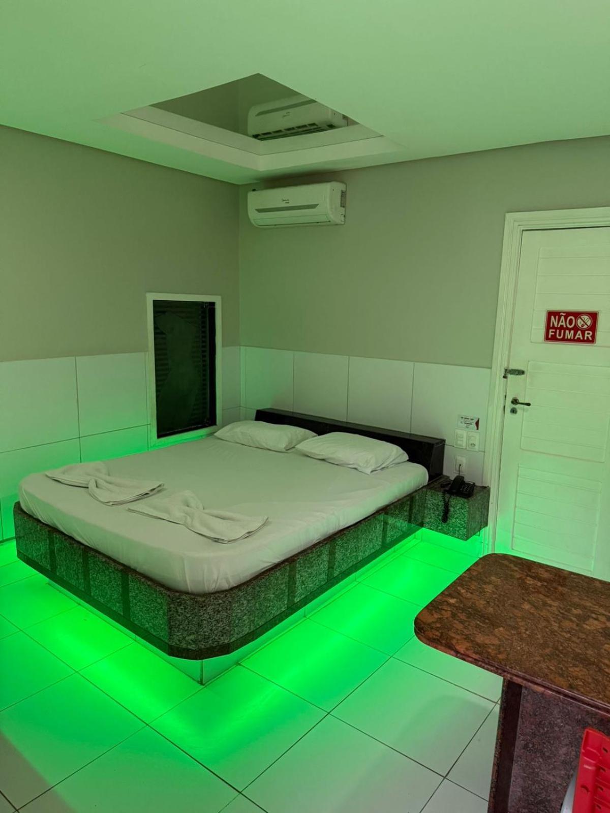 Tititi Motel (Adults Only) Олинда Екстериор снимка
