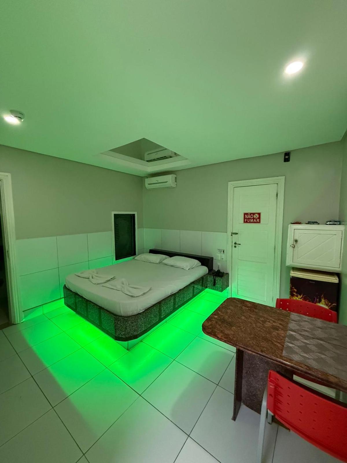 Tititi Motel (Adults Only) Олинда Екстериор снимка