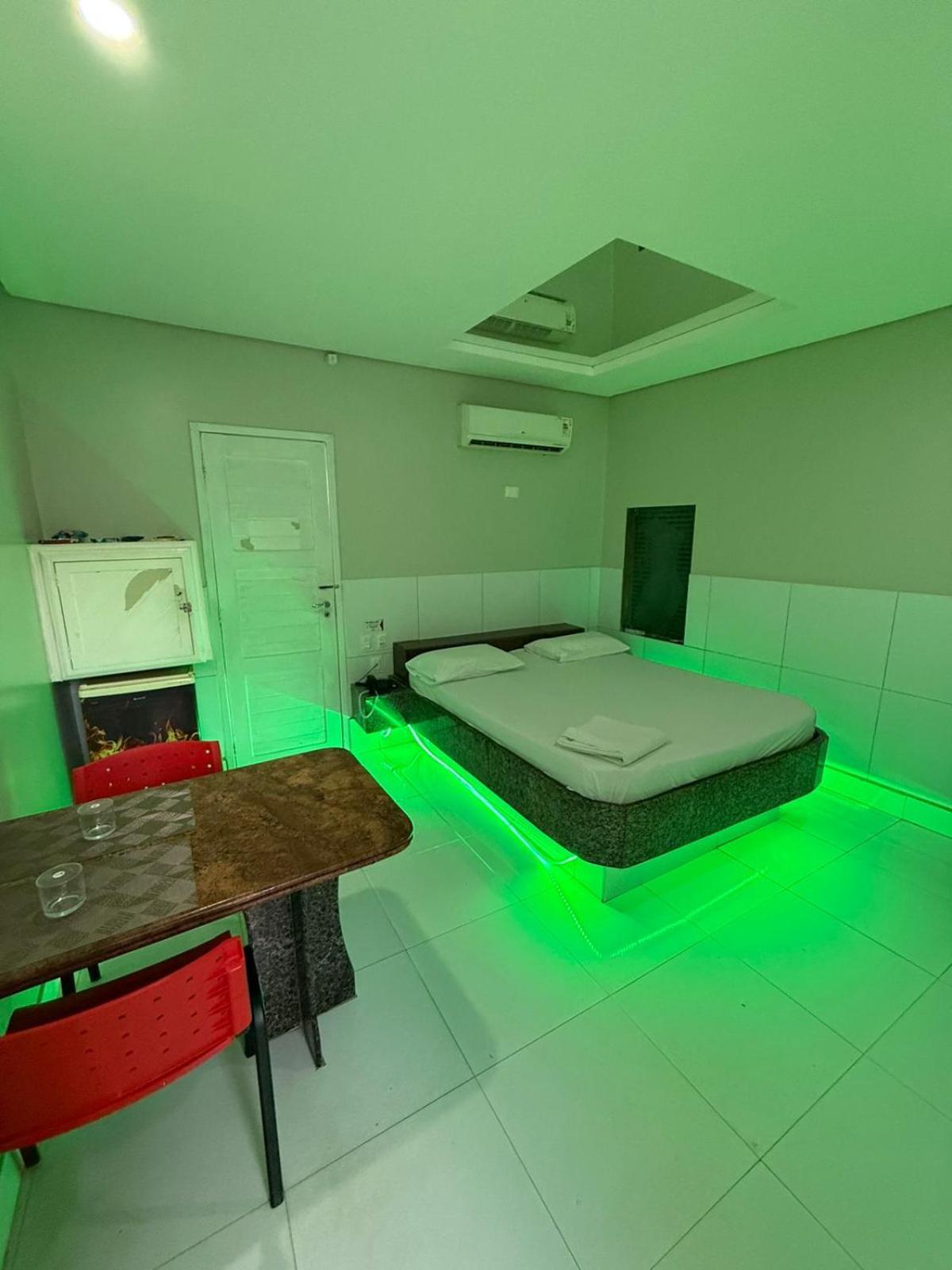 Tititi Motel (Adults Only) Олинда Екстериор снимка