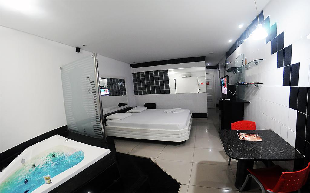 Tititi Motel (Adults Only) Олинда Екстериор снимка