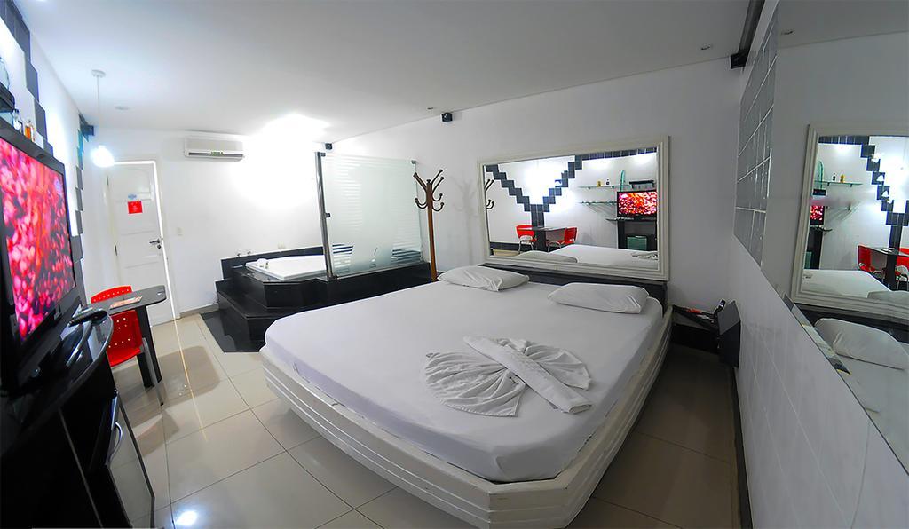 Tititi Motel (Adults Only) Олинда Екстериор снимка