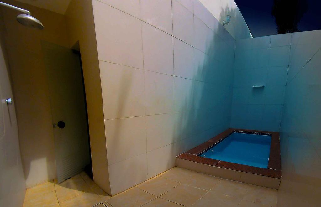 Tititi Motel (Adults Only) Олинда Екстериор снимка