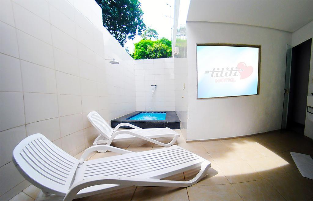 Tititi Motel (Adults Only) Олинда Екстериор снимка