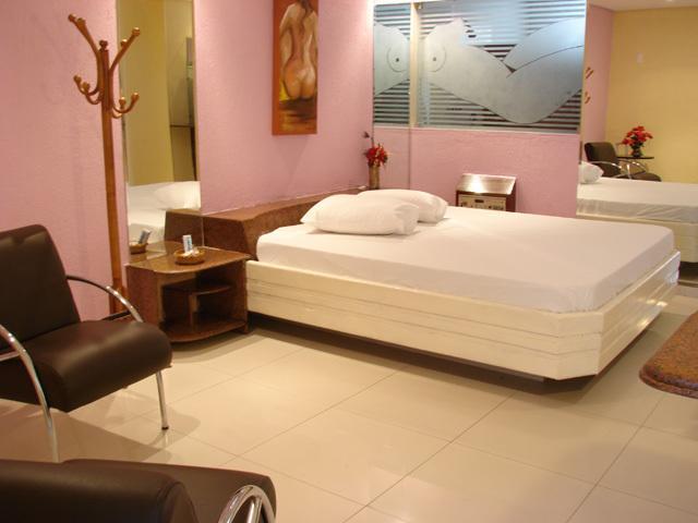 Tititi Motel (Adults Only) Олинда Екстериор снимка